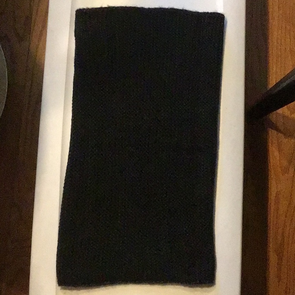 H &M Black Knit Neckwarmer